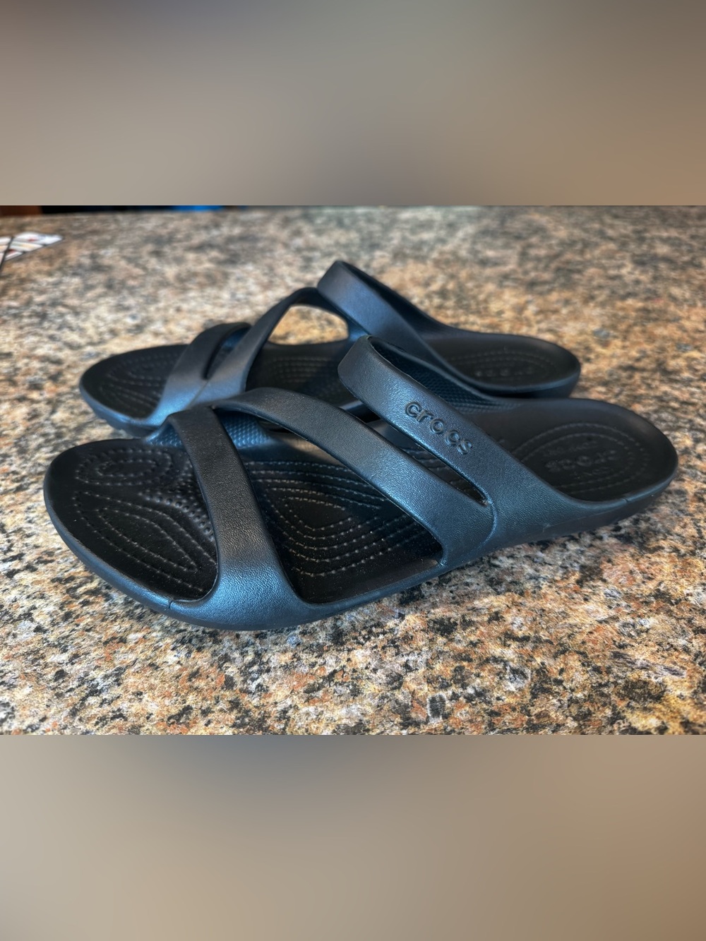 Women’s Black CROC Kadee II Strappy Slides On Comfort Sandals Size 9 Waterproof